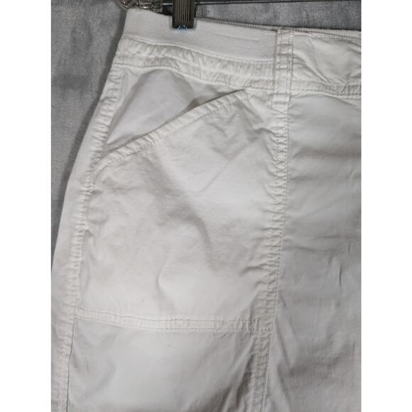 Chico's cropped pants sz 1 whiteW33" Leg wid 20"Ins 14 .5"Hips 42" - Picture 4 of 11